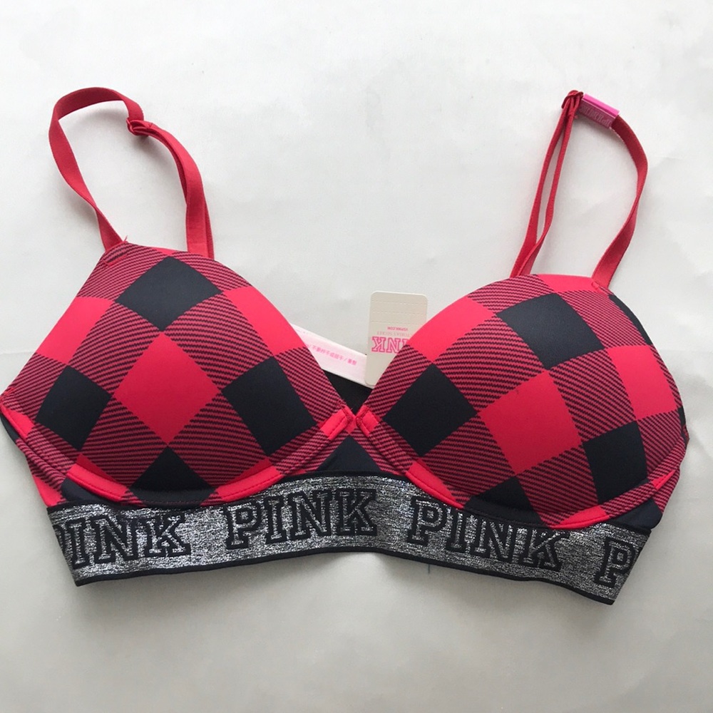 Victoria’s Secret Wear Everywhere wireless push up